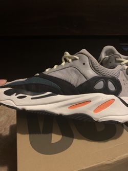 Yeezy Waverunners size 10.5