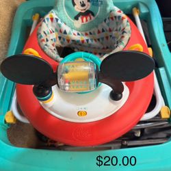 Mickey Mouse Walker 