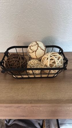 Decorative basket