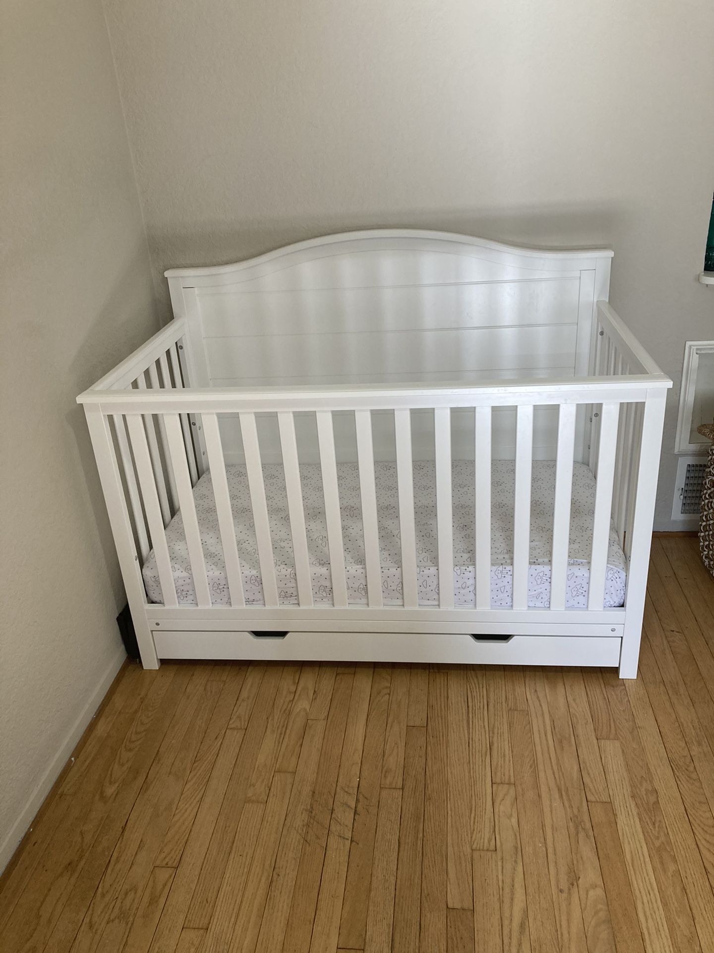 Brand New Baby Crib