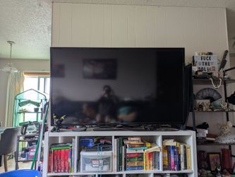 60" LED LCD Samsung flatscreen 1080p