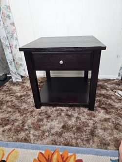 Dresser And 2 End Tables