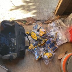 Dewalt Atomic Four Peice