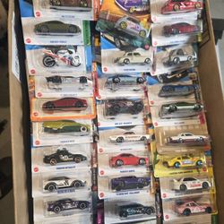250 Diecast Cars Hot Wheel/Matchbox
