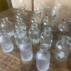 15 Clear bud vases 