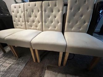 Set of 4 Cream Tufted Upholstered Dining Chairs – Elegant Style