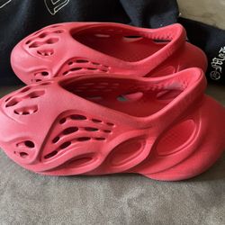 Yeezy Foam Runner Vermillion 