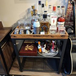 VASAGLE Bar cart, Kitchen Serving Cart, Universal Casters with Brakes, Leveling Feet, Kitchen Shelf with Mesh Shelves, 23.6 x 15.7 x 29.5 Inches