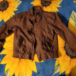 Guess Learher Jacket ( Large ) / Se Habla Español