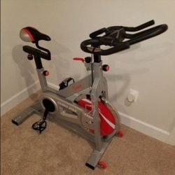 Sunny Health & Fitness Silent Belt Drive Pro II Indoor Cycling Bike