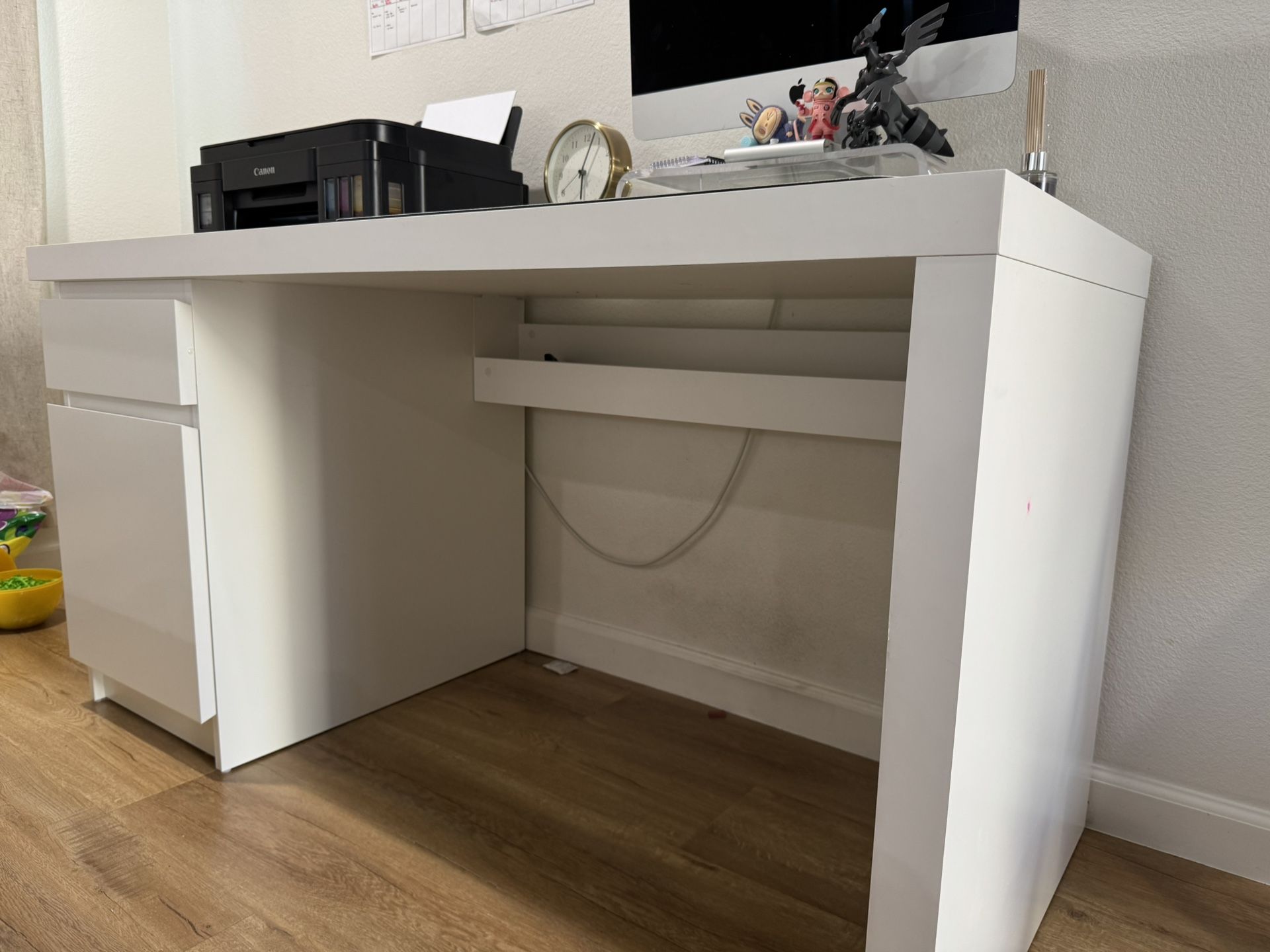 White Desk