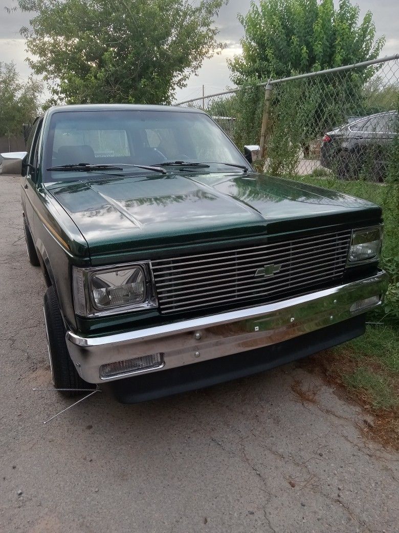Chevy S10 Blazer $4300