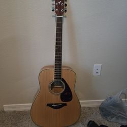 Yamaha FG840 Solid Top Acoustic Guitar, Flamed Maple