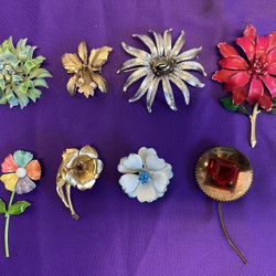 Vintage Flower Brooches 