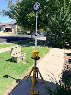Dewalt tripod LED light