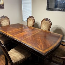 Dining Table and 6 Chairs