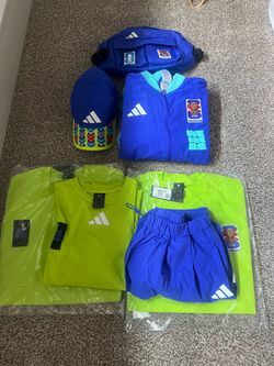 FIFA volunteer uniform/souvenirs