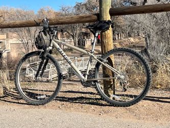 Raleigh M50 Mountain Bike
