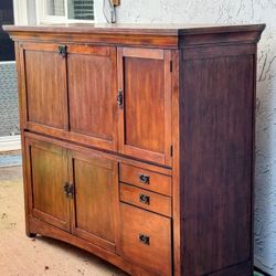 Mission Style Solid Wood Computer Desk/Armoire 