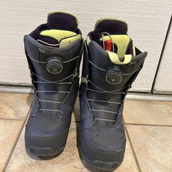Size 7 Burton Women’s Double BOA Snowboard Boots