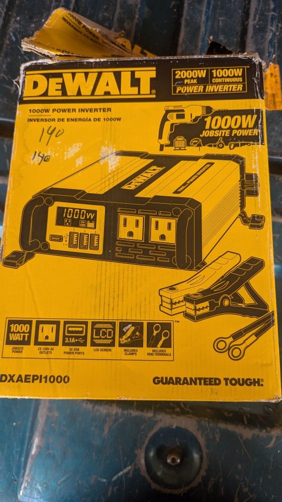 DeWalt 1000w. Power Inverter