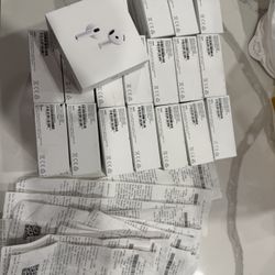 Apple AirPods 4 Wireless Earbuds, Bluetooth Headphones, with Active Noise Cancellation