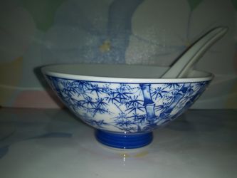 Minimalist’s Bamboo Grove Porcelain Bowl