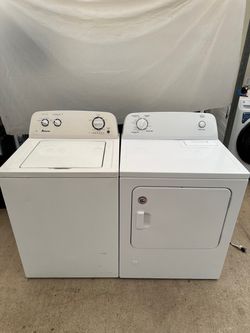 Amana washer and gas dryer laundry set