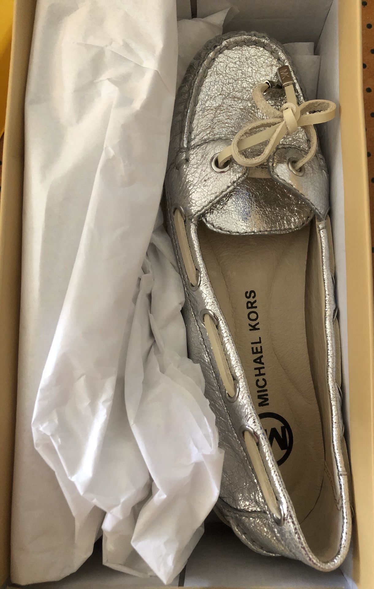 Michael Kors woman(female) shoes size 6.5