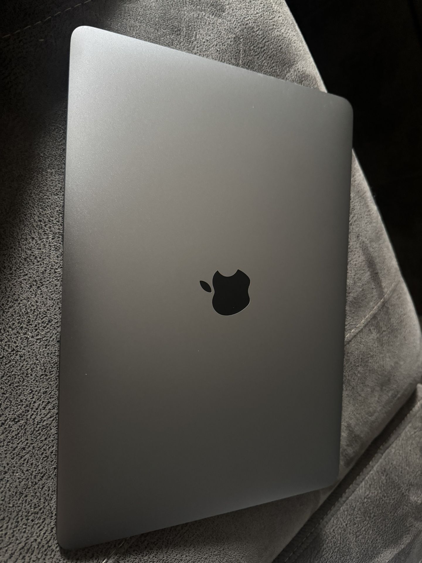 MacBook M1