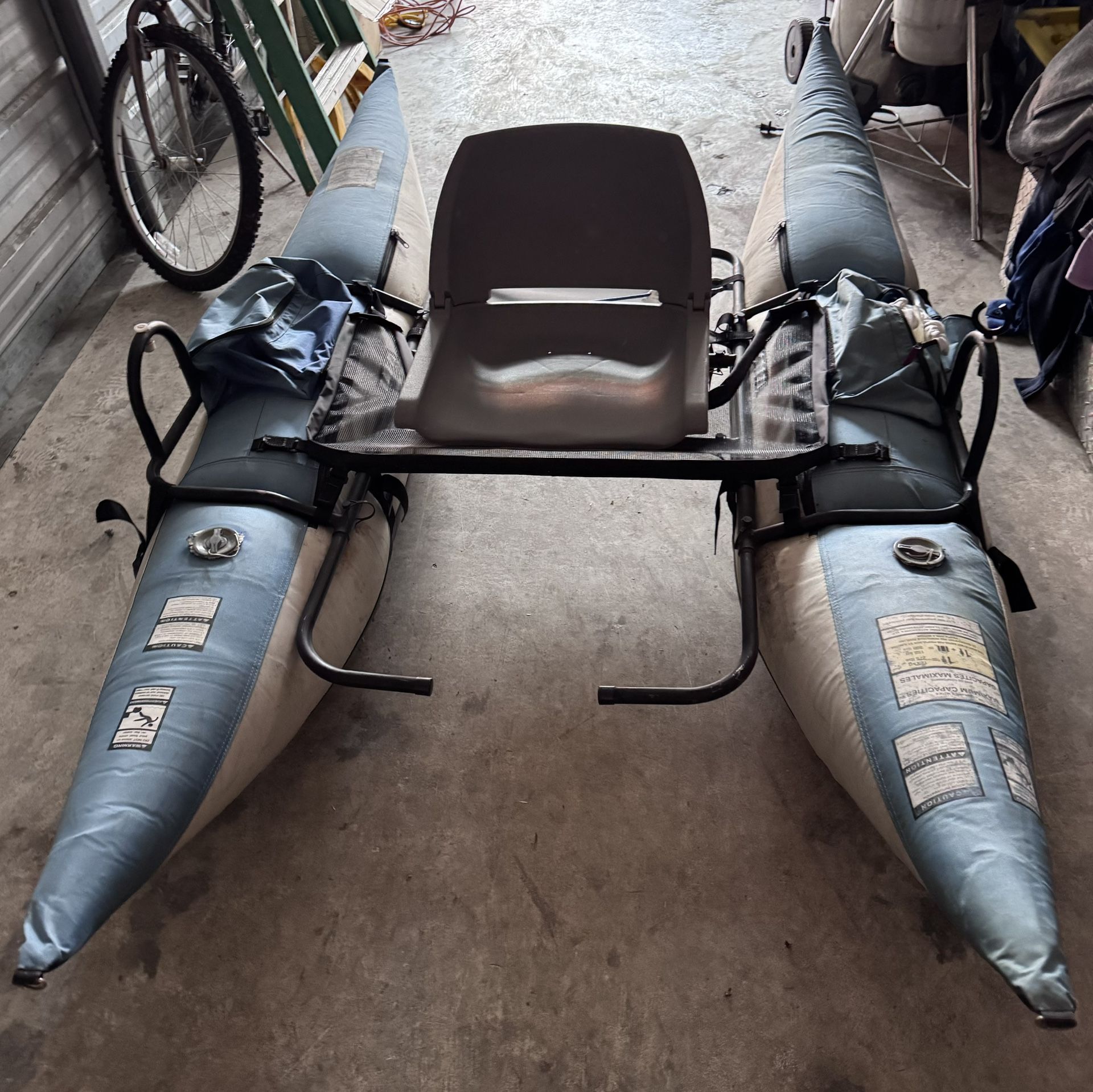 Classic Roanoke pontoon boat