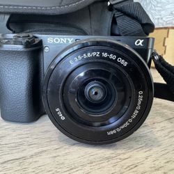 Sony A6100 Mirrorless 
