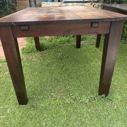 wood tables 