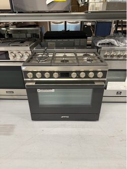 Brand New 36” SMEG Gas Range