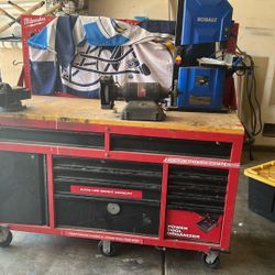 Toolbox, bike grinder, polisher, and cable saw all for 400 bucks, including the toolbox