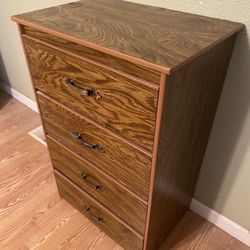 $20 - mini 4 drawer dresser with free delivery 🚚