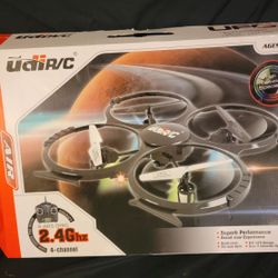 Udi RC UFO 2.4GHz 4Ch 6-Axis Quadcopter Drone (model U818A) with Camera