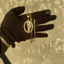 10k Gold San Judas And Cuban Chain Set  14.11 Grams
