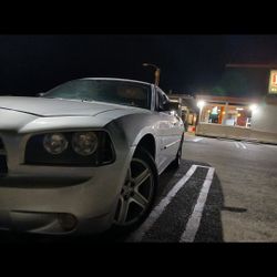 08 Charger 