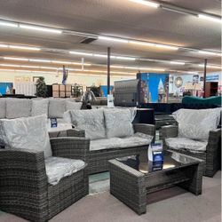 🔥Hot Deal🔥Brand New 4 Pieces Wicker Patio Set With Cushions $260, Delivery Available 