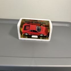 🏎️ Iconic Italian Supercar – IXO Models 1984 Ferrari Testarossa (1:43 Scale Die-Cast)