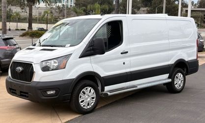 2023 Ford Transit-250