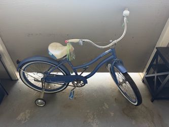 Huffy Cranbrook Girls Cruiser Bike