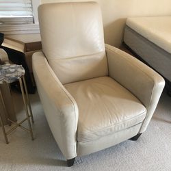 Reclining Lounge Chair 