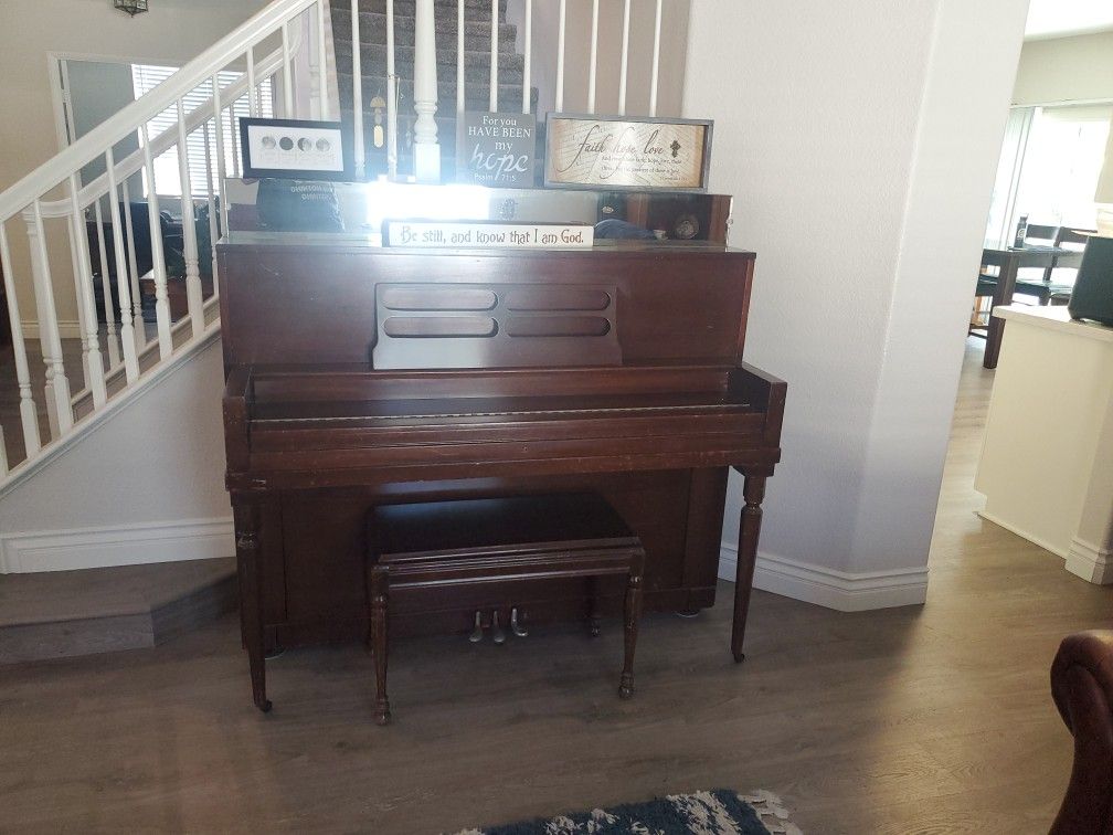Free Piano