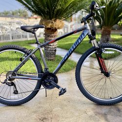 Schwinn Standpoint Mountain Bike  27.5” 