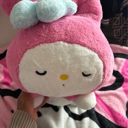 nwt sleeping my melody & hello kitty plush