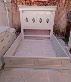 Beautiful glam style wooden queen bed frame Including rails and wooden slants colors white, silver with crystal decals details