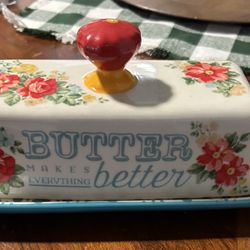 The Pioneer Woman Floral Butter Dish w/ Apple Handle