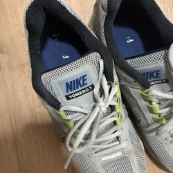 Nike Vomero 7 Men’s Size 10.5 Shoes 